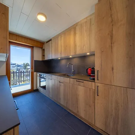 Ecluses 15 - Close To Lift & Centre -