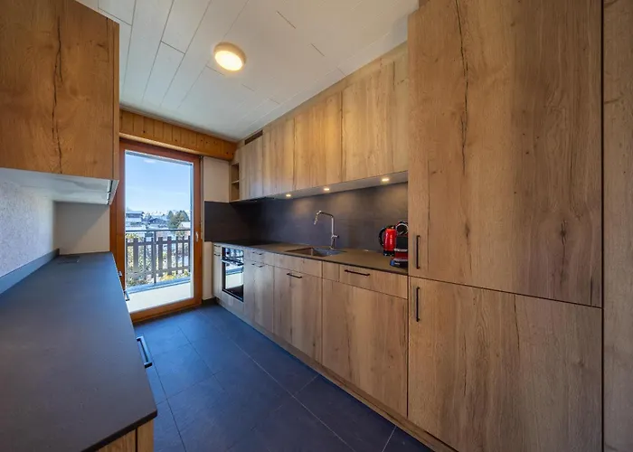 Ecluses 15 - Close To Lift & Centre -